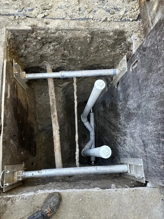 Experienced plumber completing Backflow Testing work in Hawaiian Paradise Park